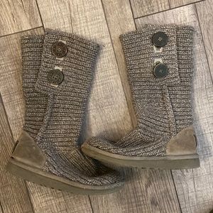 UGG Classic Cardy Grey Knit Cuff Tall Boots. Size US 1.